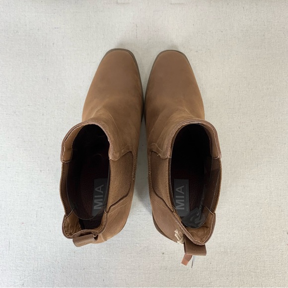 MIA~NWT~Women’s “Smyth” Faux Leather Slip-On Cognac Ankle Boots~Sz 9.5‎ - Picture 8 of 12